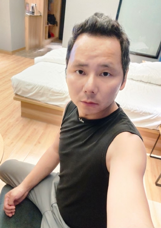 爱远的要命的第一张照片--舟山蓝颜知己交友网